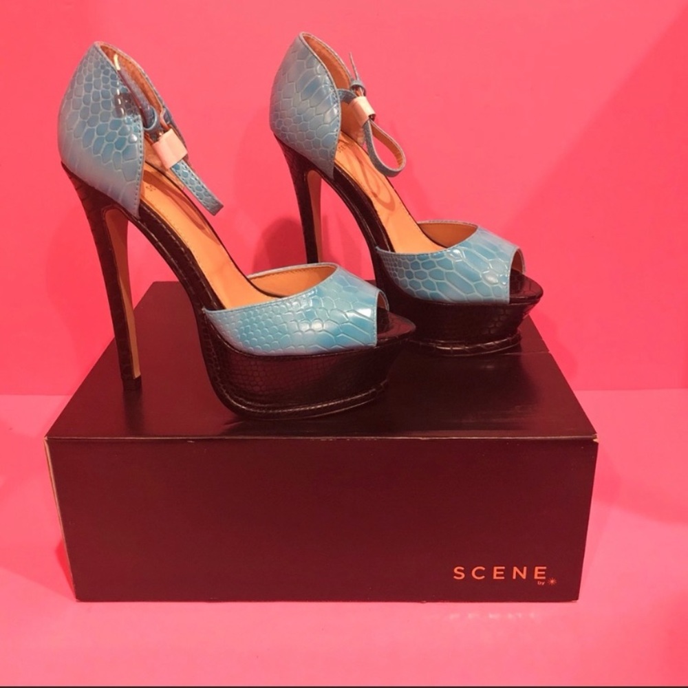 Scene CANDI Mermaid Scale Black & Turquoise Heels